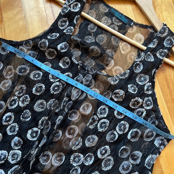 Lousje & Bean lace detail sheer Top M EUC - Picture 7 of 9